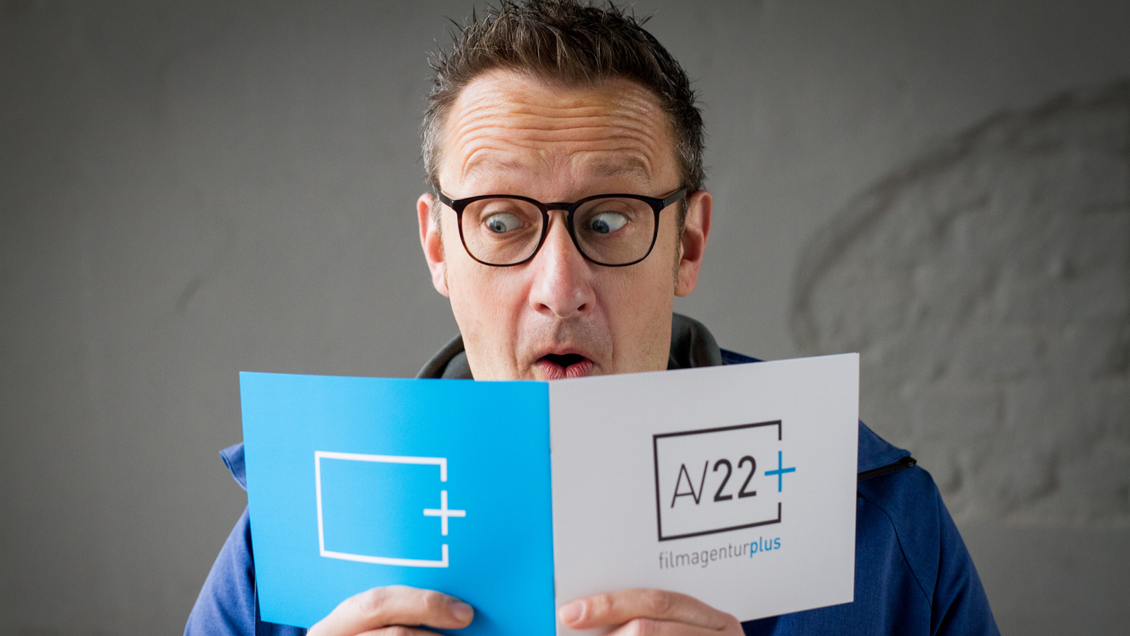 Auch Philipp freut sich über den AV22-Newsletter.