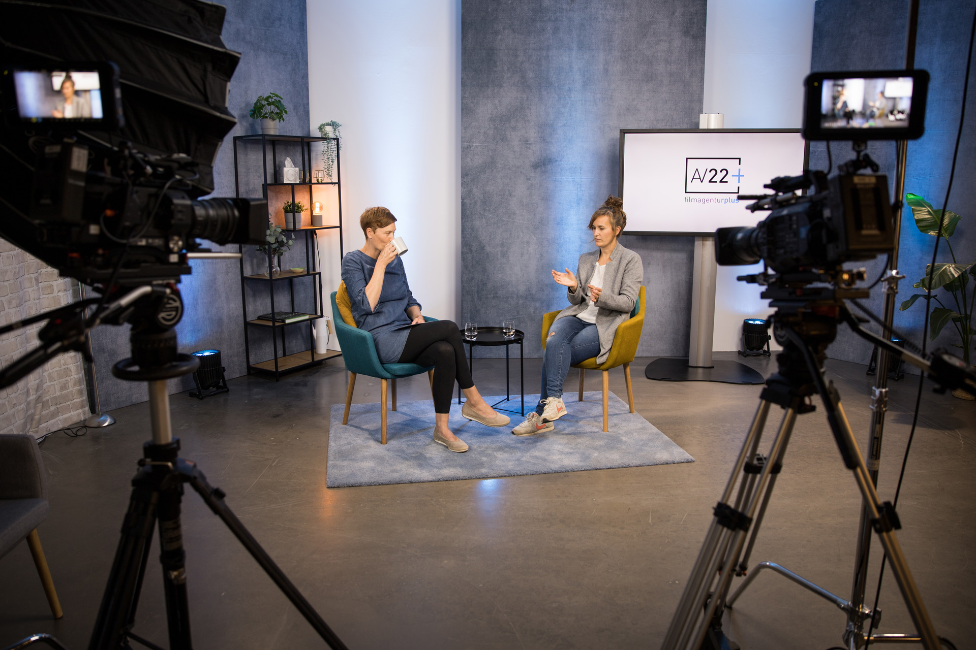 AV22 studio