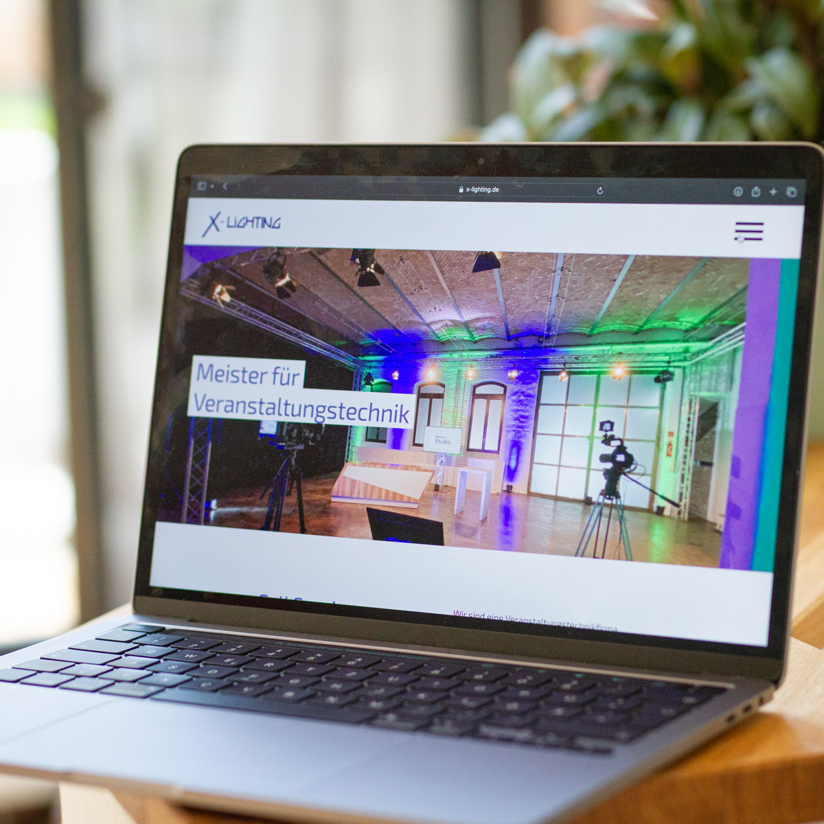 AV22 online